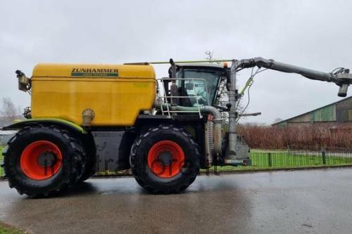 Claas Xerion 3800 Saddle Trac recensioni e scheda tecnica