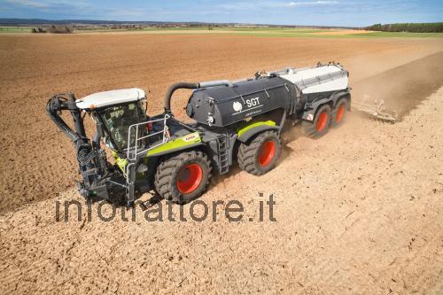 Claas Xerion 5000 Saddle Trac recensioni e scheda tecnica