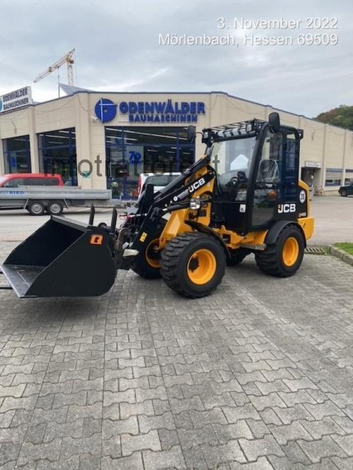 JCB 403 recensioni e scheda tecnica