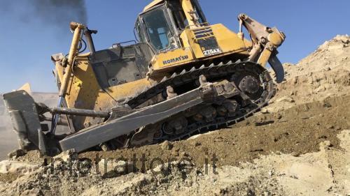 Komatsu D275 scheda tecnica 