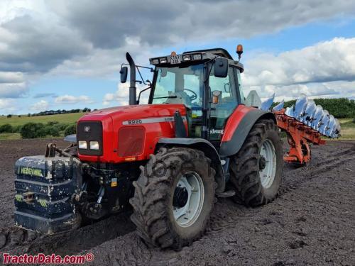 Massey Ferguson 8230 scheda tecnica e recensioni