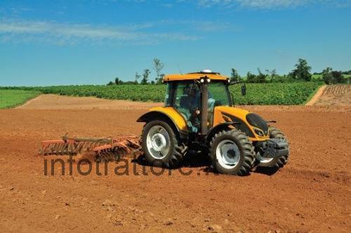 Valtra A124 recensioni e scheda tecnica
